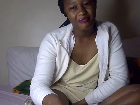 Petite_Ebony10