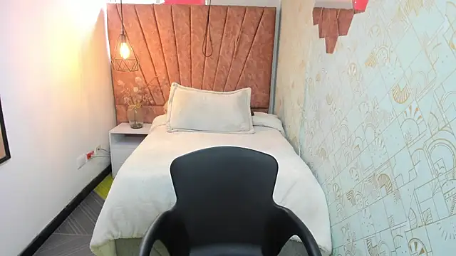 Zoe__Taylor__ webcam