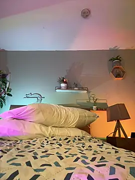 YariRose webcam