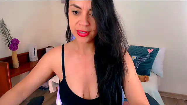 LATINGODDESS_X webcam