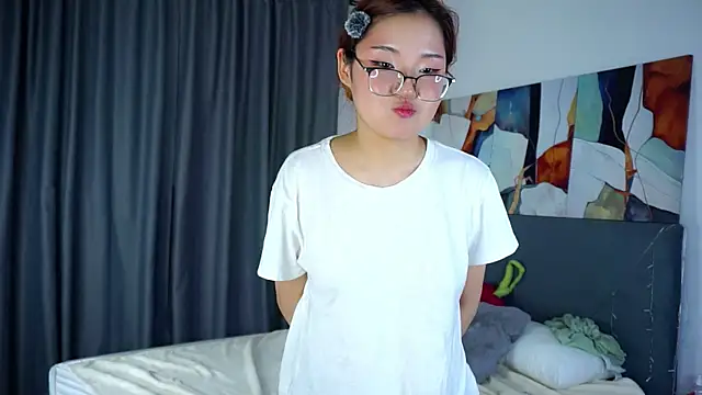 NelleMihalko webcam