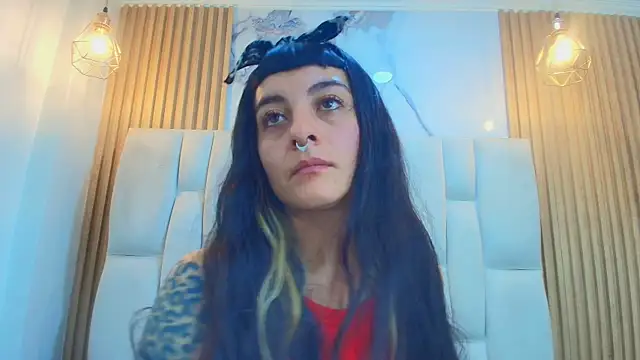 Naughty_Kittenm webcam