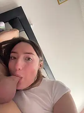 Valery_Salmons webcam
