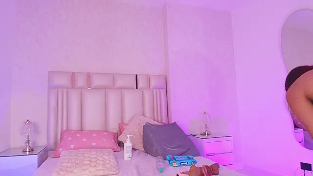 mia_velvett_ webcam