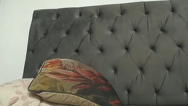 SpicyQueenxxxx webcam