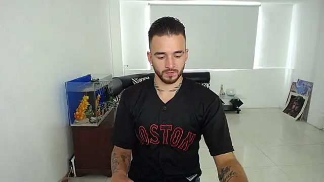 tommycash_777 webcam