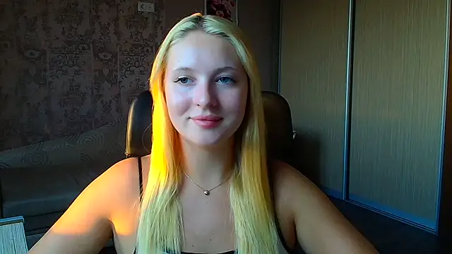 Milka_kiss_ webcam
