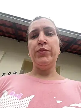 Bia_sexynovaes live cam