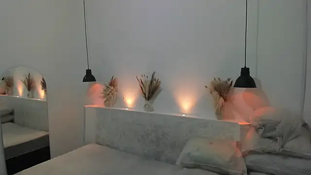 dakota_roussee webcam