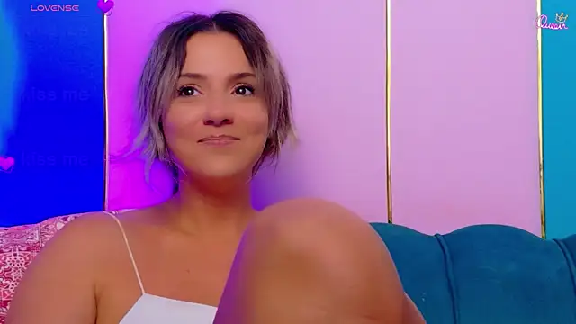 AriannaSins webcam