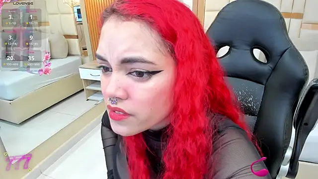 luna_veega webcam