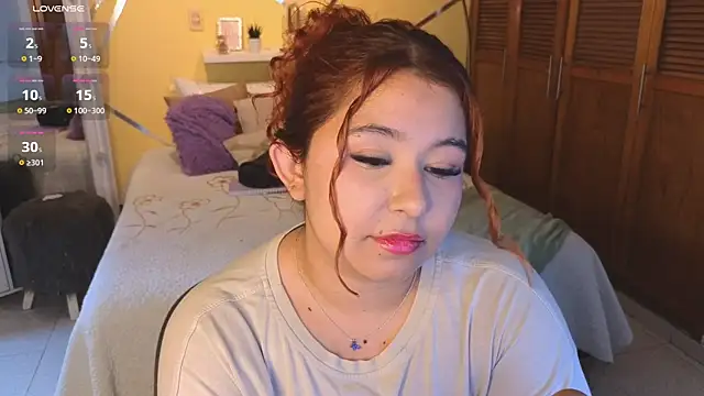 attenea_cutte webcam