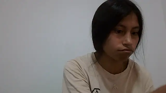Pocahontas_Honey webcam