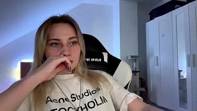 tutsiecutie webcam
