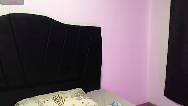 _mia_hot03 webcam