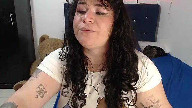 ANGELIQUE_KLANE