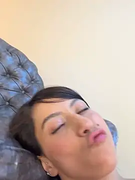niky_smit (F young) - Fuck my creamy ass two fingers🍑