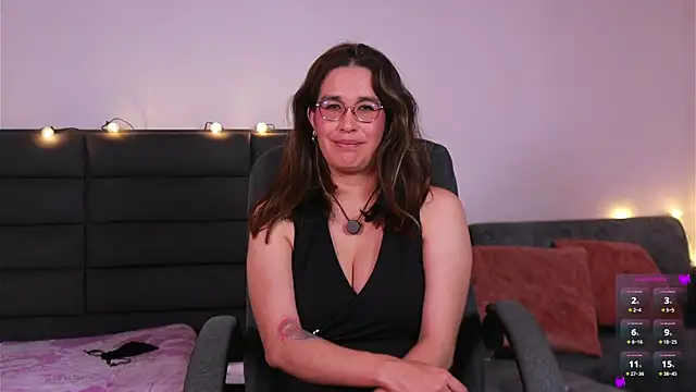 kathieandpovcock1 webcam