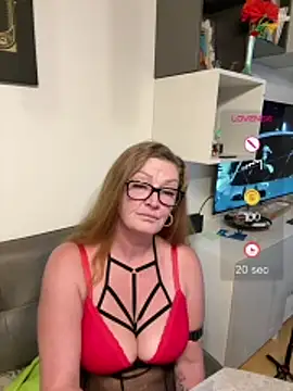 MumGabriela webcam
