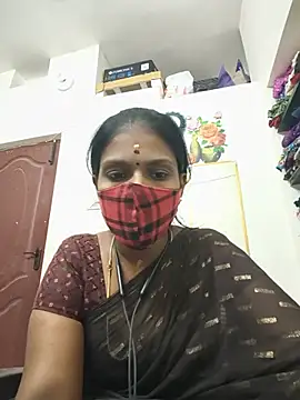 Tamil_Yalini12 live cam on StripChat