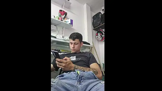 tom_latin webcam