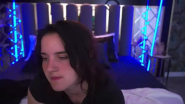 CassandraGold webcam