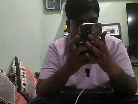 Foxboy65 live cam on StripChat