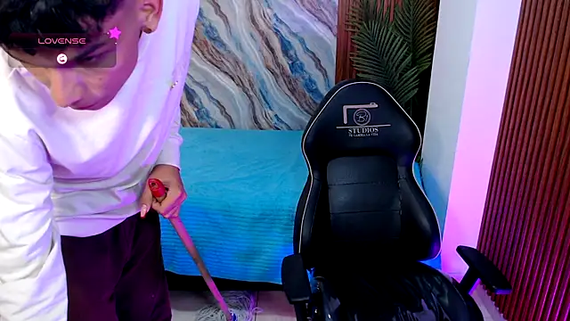 ANGELIC_TAY webcam