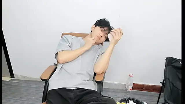 TTT_91 live cam on StripChat