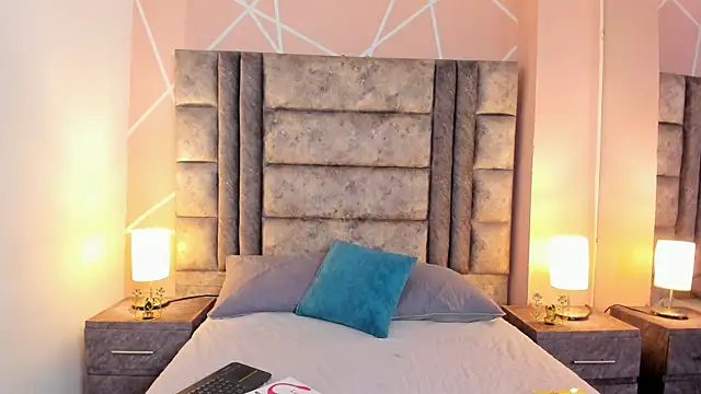 Nahomy-hott