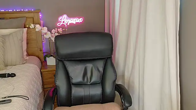 Lenaxox