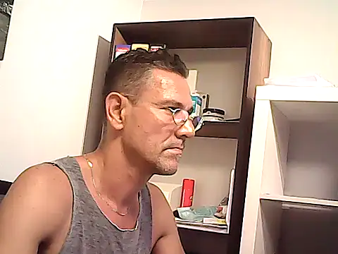 mastercharisma35 webcam