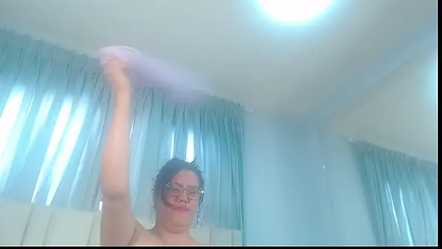 Sallydickinson webcam