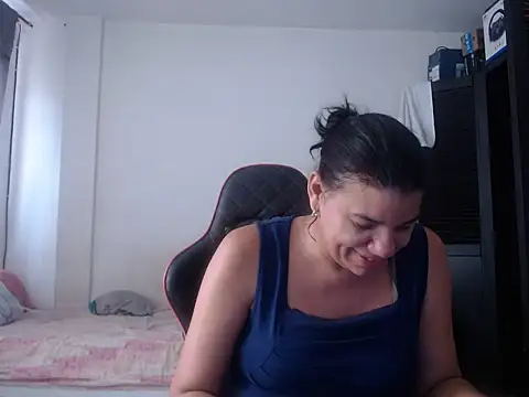 Adriana_0312 webcam