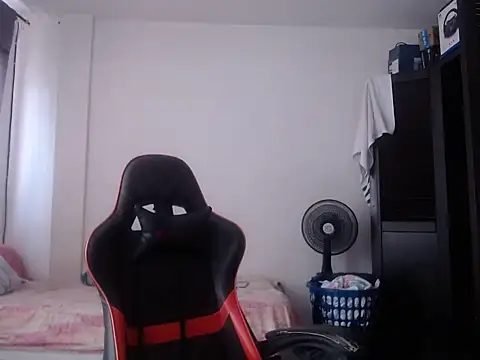 Adriana_0312 webcam