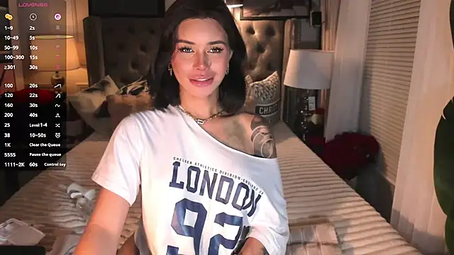 parisiandoll - ParisianDoll's free webcam - UK Sex Cams
