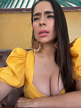 Mau_White webcam