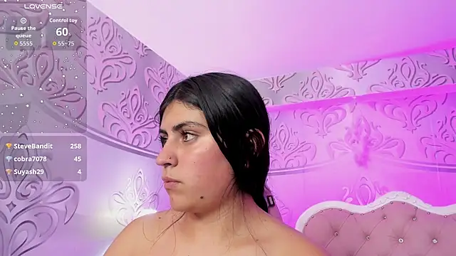 MishRaven live cam on StripChat