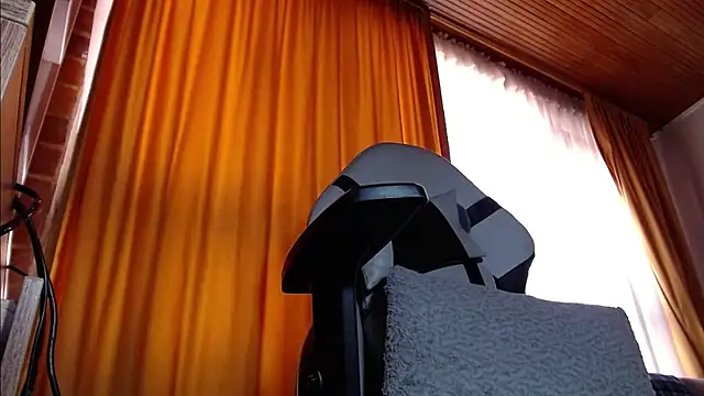 sebastian_horny webcam