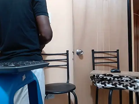 kurtbigcock live cam on StripChat