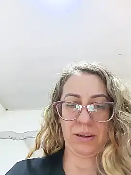 miss_hanna07 live cam on StripChat