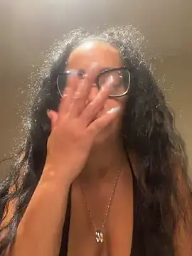 PichyPrettyPussy webcam