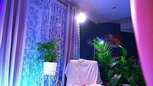 AmidaChris webcam