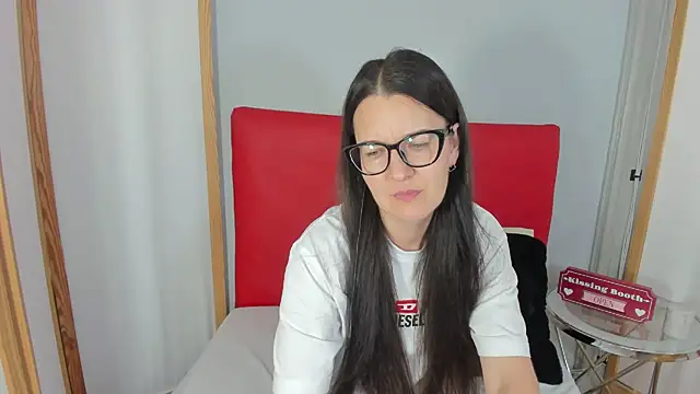 NadiaXlove webcam