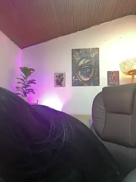 LucyBloom_