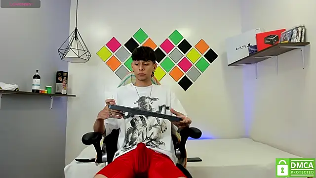 draxblade09 (M twink) - Show body+spank ass