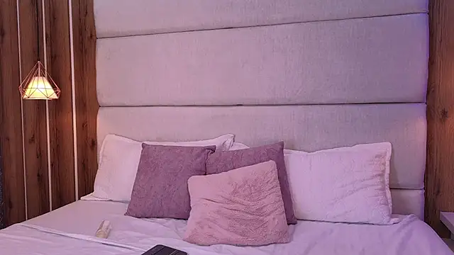 LolaGray__ webcam