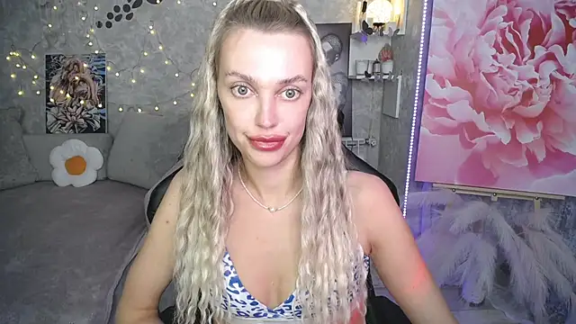 NickyAdamidi live cam on StripChat