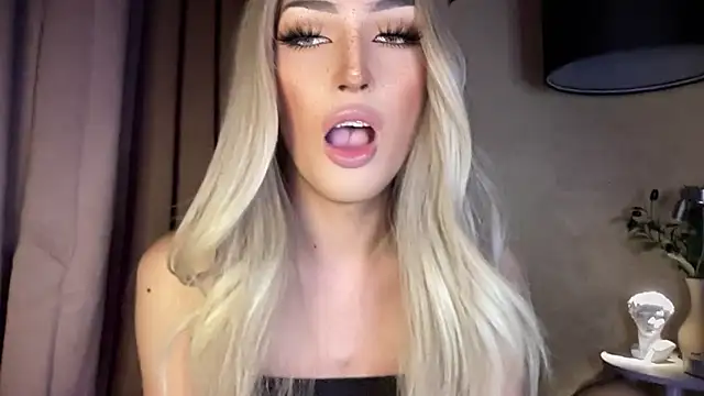 Alicegreenexx live sex cam