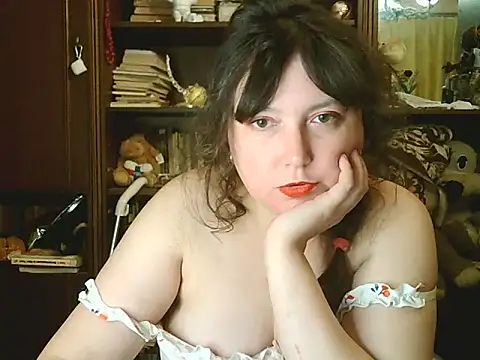 CarrieQPeach webcam